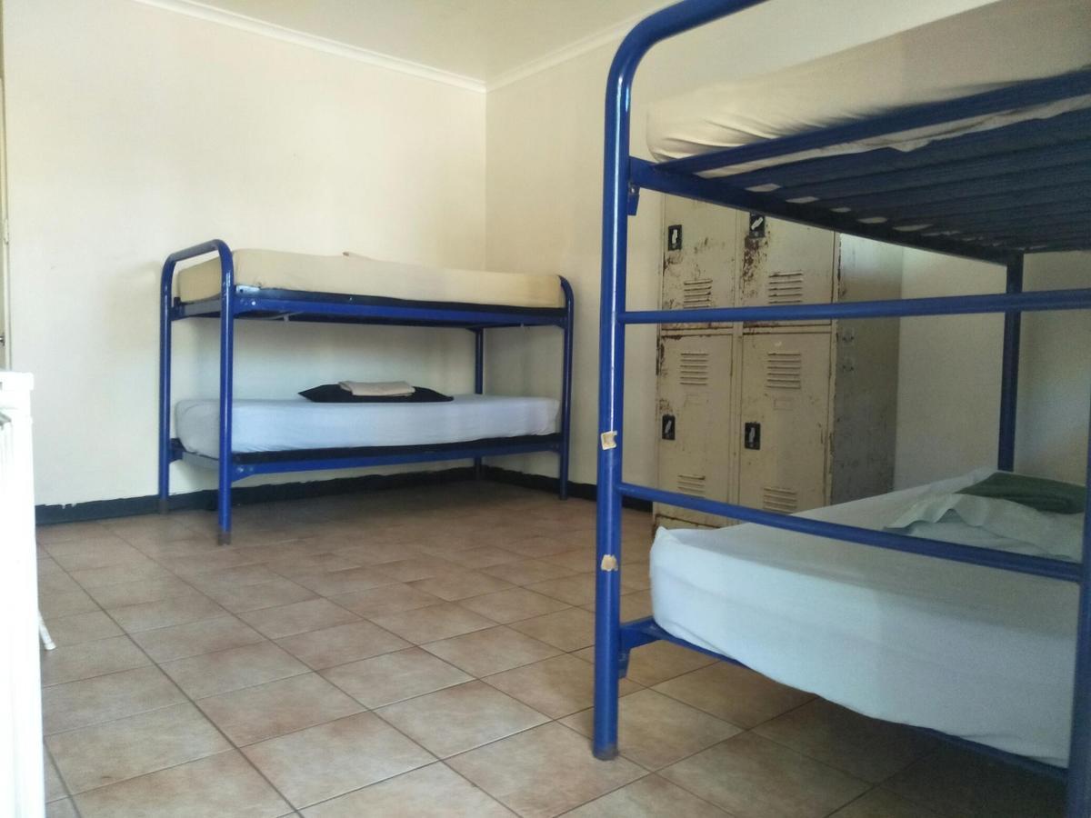 Palm Court Backpackers Hostel Katherine Luaran gambar