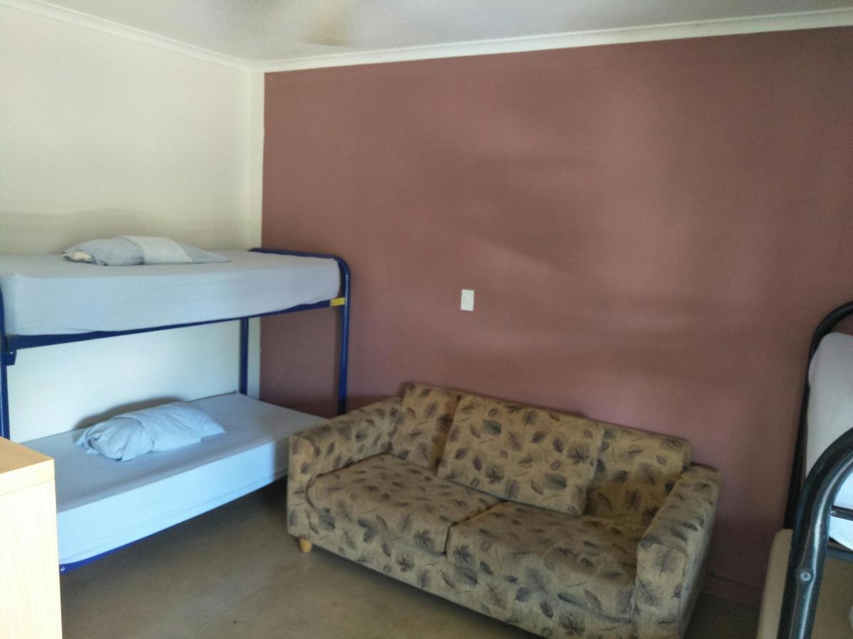 Palm Court Backpackers Hostel Katherine Luaran gambar